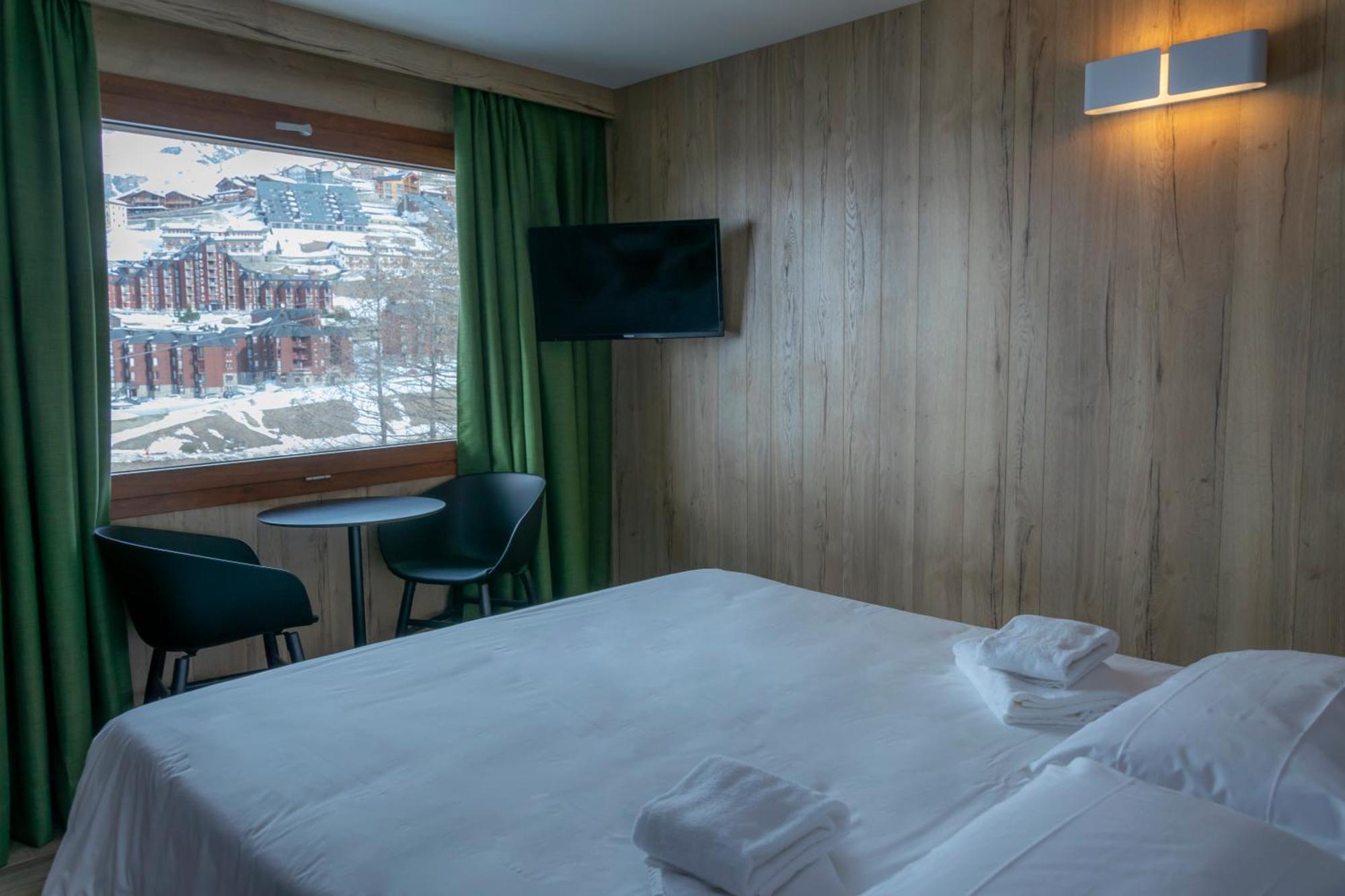 Hotel Petit Palais Breuil-Cervinia Esterno foto