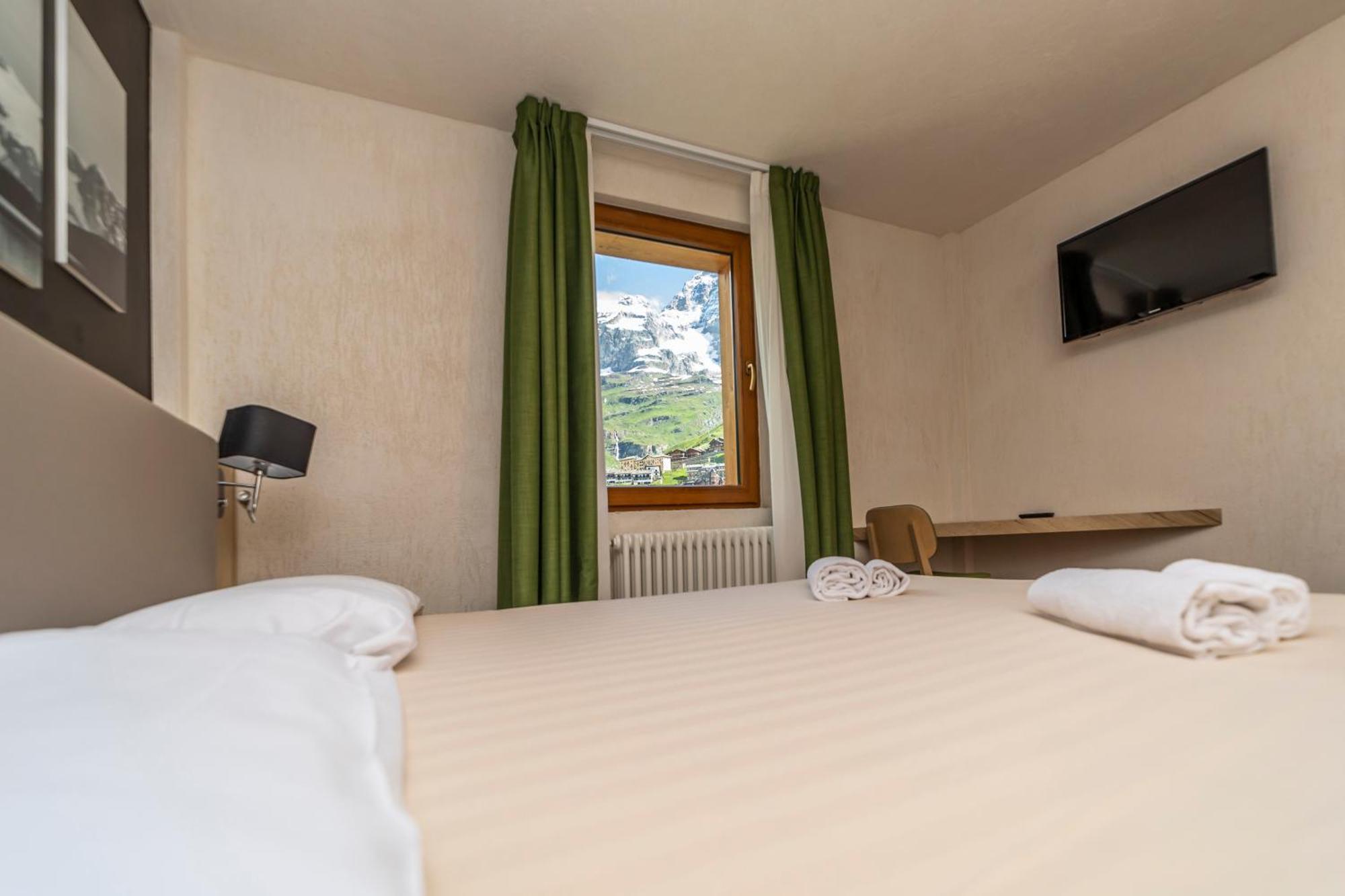 Hotel Petit Palais Breuil-Cervinia Esterno foto