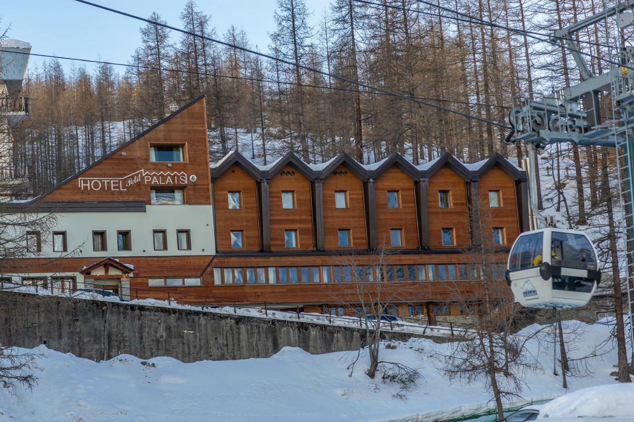 Hotel Petit Palais Breuil-Cervinia Esterno foto