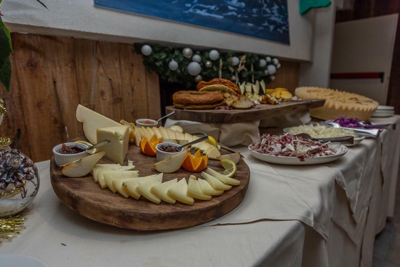 Hotel Petit Palais Breuil-Cervinia Esterno foto