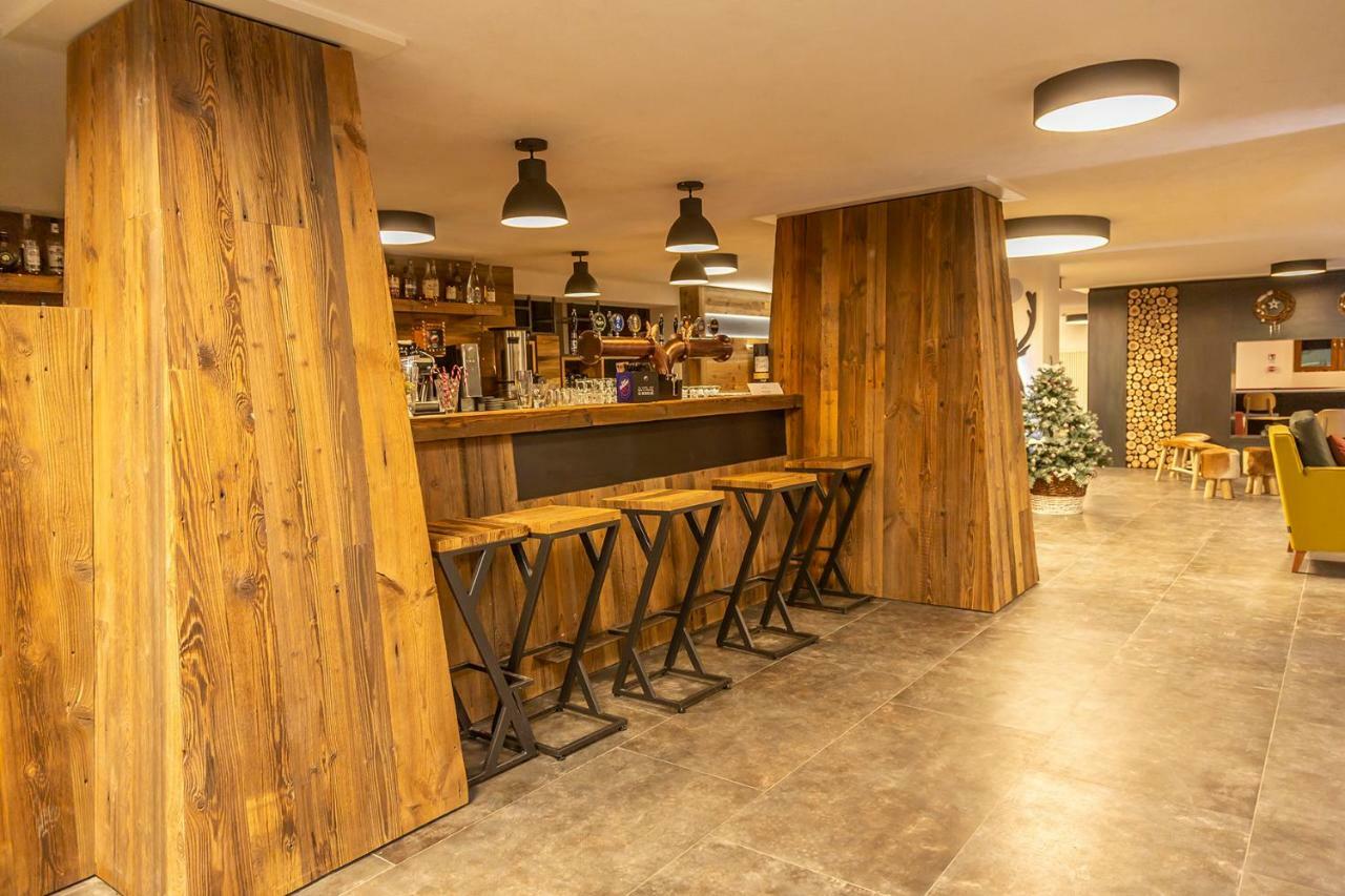 Hotel Petit Palais Breuil-Cervinia Esterno foto