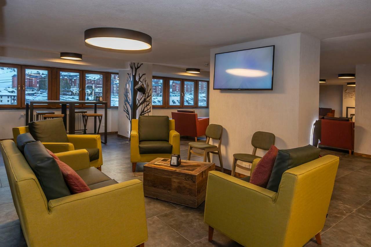 Hotel Petit Palais Breuil-Cervinia Esterno foto
